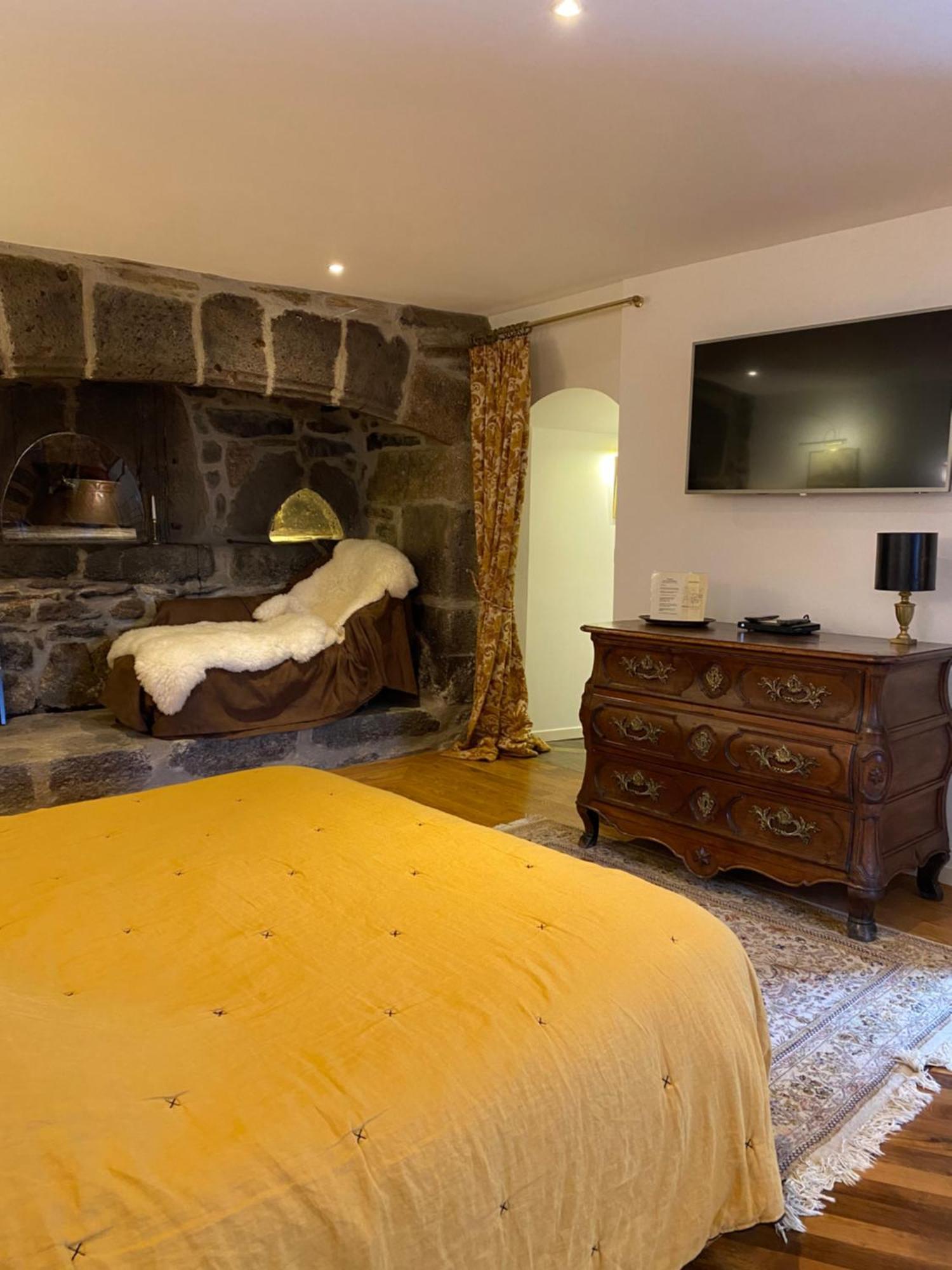Chateau Du Puech Bed and Breakfast Curieres Exterior foto